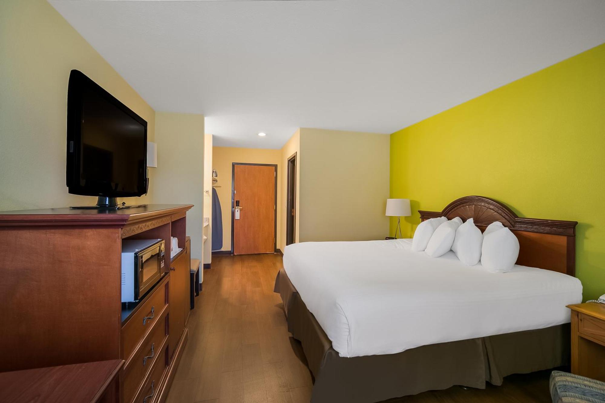Americas Best Value Sandman Inn La Grande Exterior photo